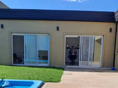Casa en Venta en Pilar del Este - San Ramon, USD 220.000
