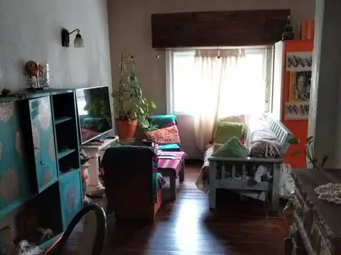 Depto Tipo Casa en Venta de 6 ambientes