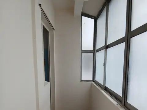 AV LA PLATA 200