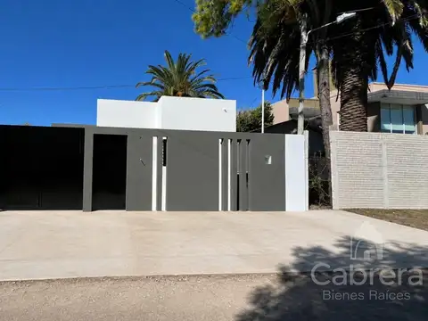 Venta de casa a estrenar de 3 dormitorios, en Manuel B. Gonnet