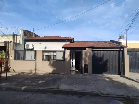 Chalet 3 amb, con patio, terraza y garage