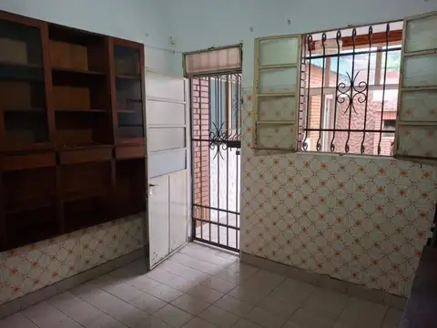 castellanos 950 , Piso 0