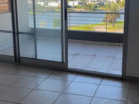Departamento en Venta con 1 cochera