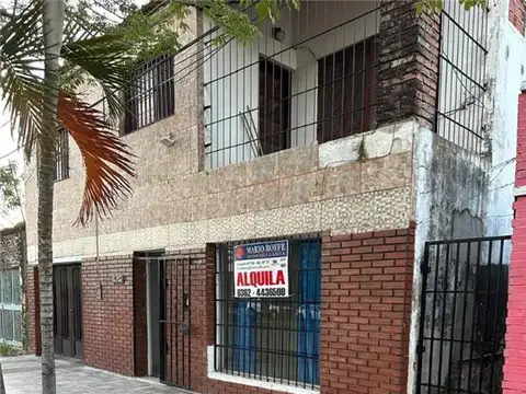 Av. MAC LEAN 600, Piso P.B.