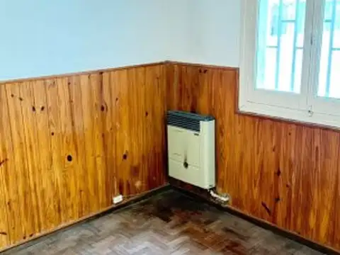 Casa en Alquiler en Funes, $ 700.000