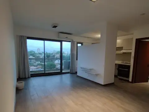 Aristóbulo del valle 700