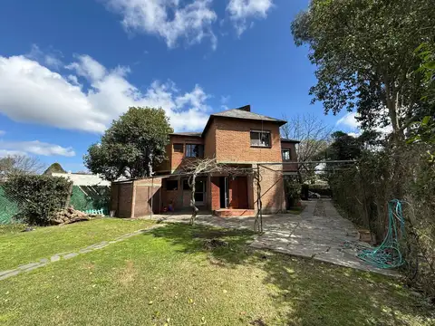 Casa 3 DORMITORIOS apto banco