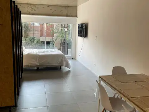 Bucarelli 1900, Piso 1