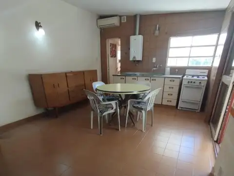 Casa de un dormitorio en alquiler-HERMOSO ENTORNO NATURAL