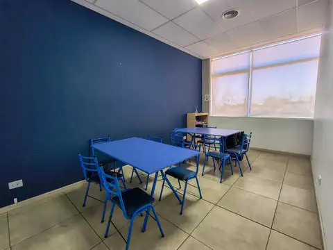 Local en Venta en Luzuriaga, USD 142.000