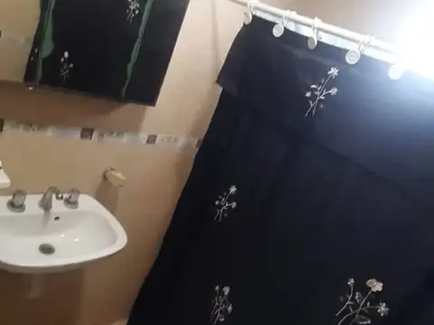 Los Lapachos esquina los Olmos 100