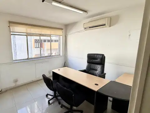 VENTA OFICINA MONSERRAT