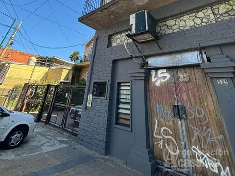 Excelente Local/Depósito en Béccar - VENTA