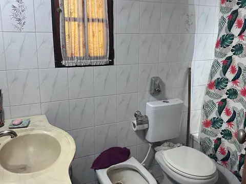 Casa en Venta en Villa Gobernador Udaondo, USD 180.000