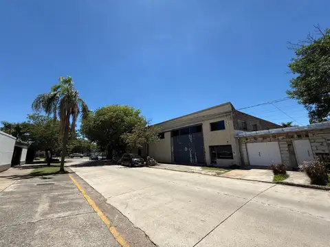 Av. Santa Fe esq. Santos Vega