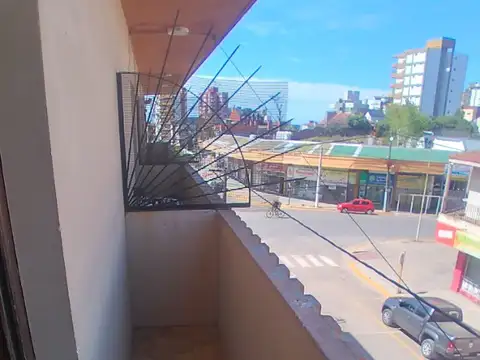 En Venta, depto 2 amb. Zona Centro, Villa Gesell.-