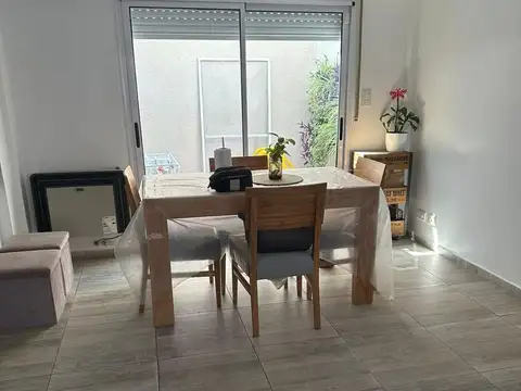 Casa en Venta en Olivos Maipú/Uzal, USD 245.000