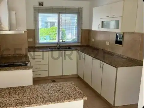 Caamaño 396 100, Piso 0