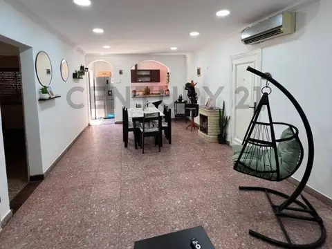 VENTA CASA 3 AMBIENTES CON COCHERA