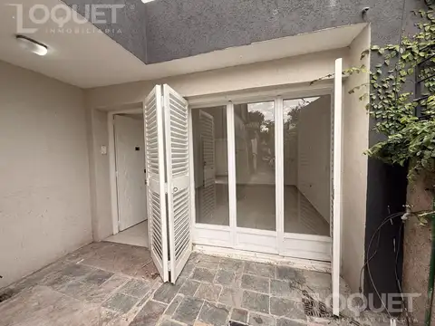 Casa interna refaccionada, 2 dormitorios, en venta. A metros de Bv. Pellegrini