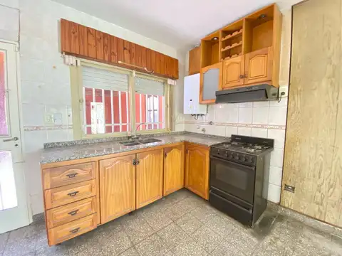 Casa en Alquiler en Barrio Matheu, $ 650.000