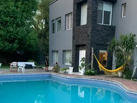 Casa en Alquiler de 5 dormitorios