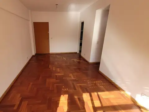 Departamento en Alquiler en Moron Sur, $ 600.000