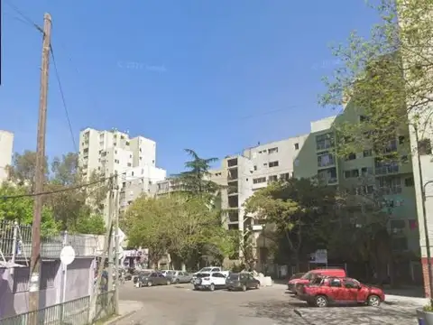 Corrales 1640 e/ Av. Lacarra y Av. Mariano Acosta