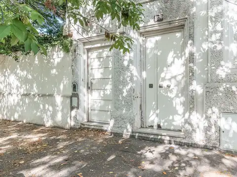 Depto Tipo Casa en Venta 40 años