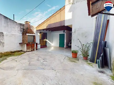 VENTA CASA 8 AMB EN ADROGUÉ