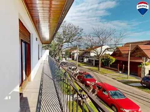 Presidente Arturo Illia 200