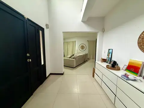 Casa en Venta en Berazategui, USD 390.000