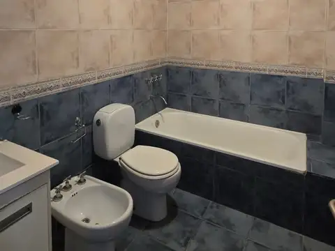 Casa en Alquiler en Olivos Roche, $ 2.500.000