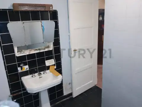 Casa de 2 ambientes mas Departamento 2 ambientes barrio Las Avenidas ID 67920