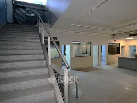 SUIPACHA Y CORRIENTES - ESPECTACULAR LOCAL EN GALERIA RICHMOND 615 M2 TOTALES