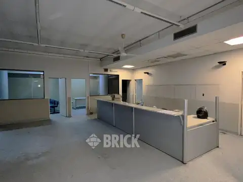 SUIPACHA Y CORRIENTES - ESPECTACULAR LOCAL EN GALERIA RICHMOND 615 M2 TOTALES