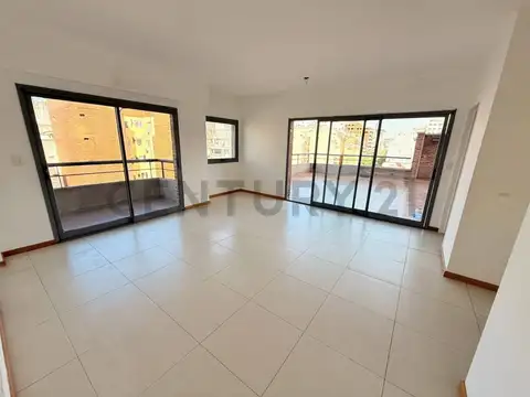 Dos ambientes con balcón terraza y dormitorio en suite