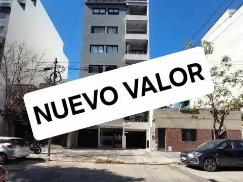 Parque Chas - Departamento de 3 Ambientes 1º Piso a La Calle. Cocina Integrada