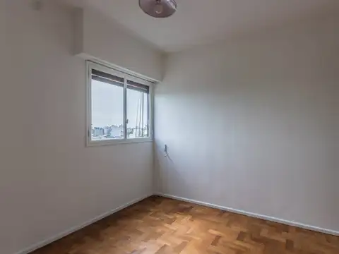 Gral Venancio Flores al 3700