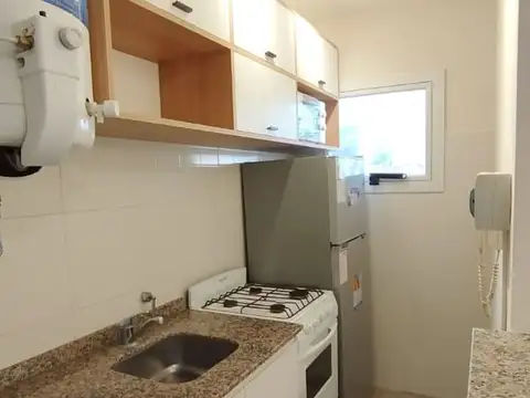 Dpto de  1 amb a la calle c/ balcón saliente