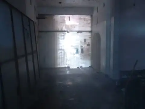 EN VENTA LOCAL EN EL PALOMAR TIPO GALERIA + DEPOSITO AL FONDO - FICHA 7638