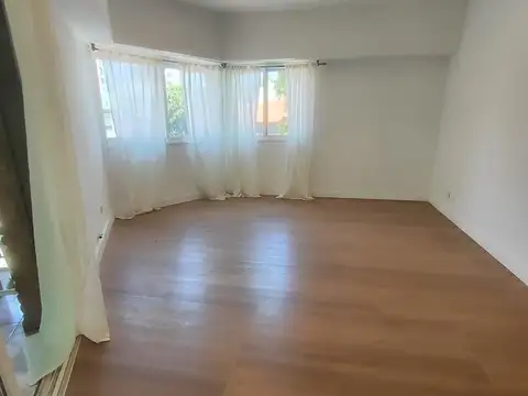 14 De Julio 1200, Piso 2