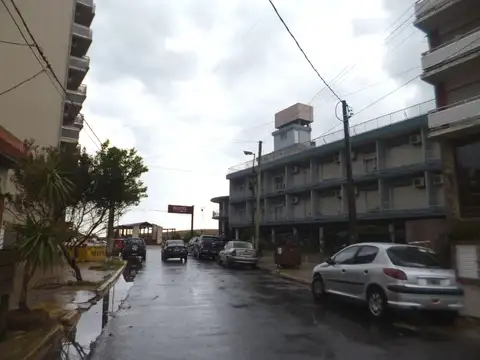Calle 3 2200, Piso 3
