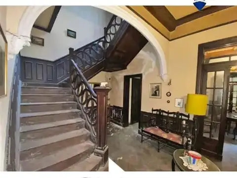 Casona con gran terreno a reciclar, apta desarrollo, clínica o uso profesional