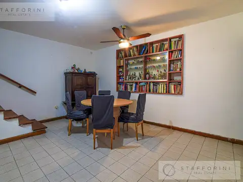 Depto Tipo Casa en Venta 50 años