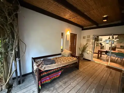 Casa 4 ambientes con 1 baño