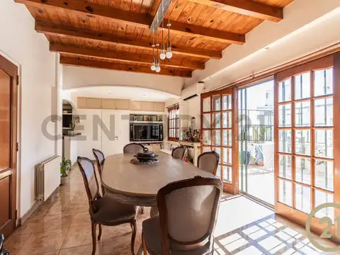 Venta PH 4 ambientes c/ terraza y parrilla - Parque Patricios