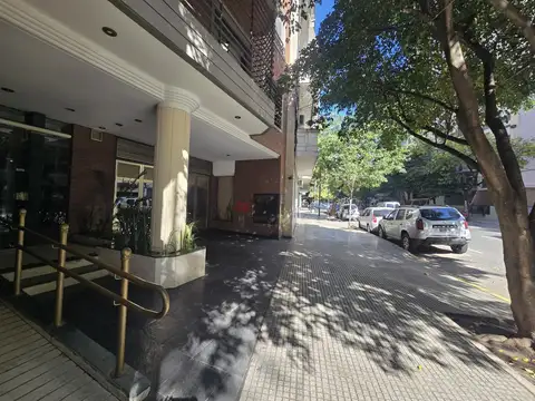 VENTA CABALLITO- SEMI PISO CUATRO AMBIENTES- COCHERA- BALCON - PATIO-GRUPO ELECTROGENO