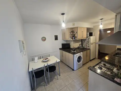 Departamento 4 ambientes con 2 baños