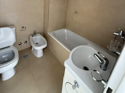 Departamento en Alquiler en Haedo, $ 500.000